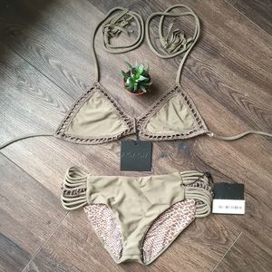 Acacia opihi Andy top and Bingin bottoms